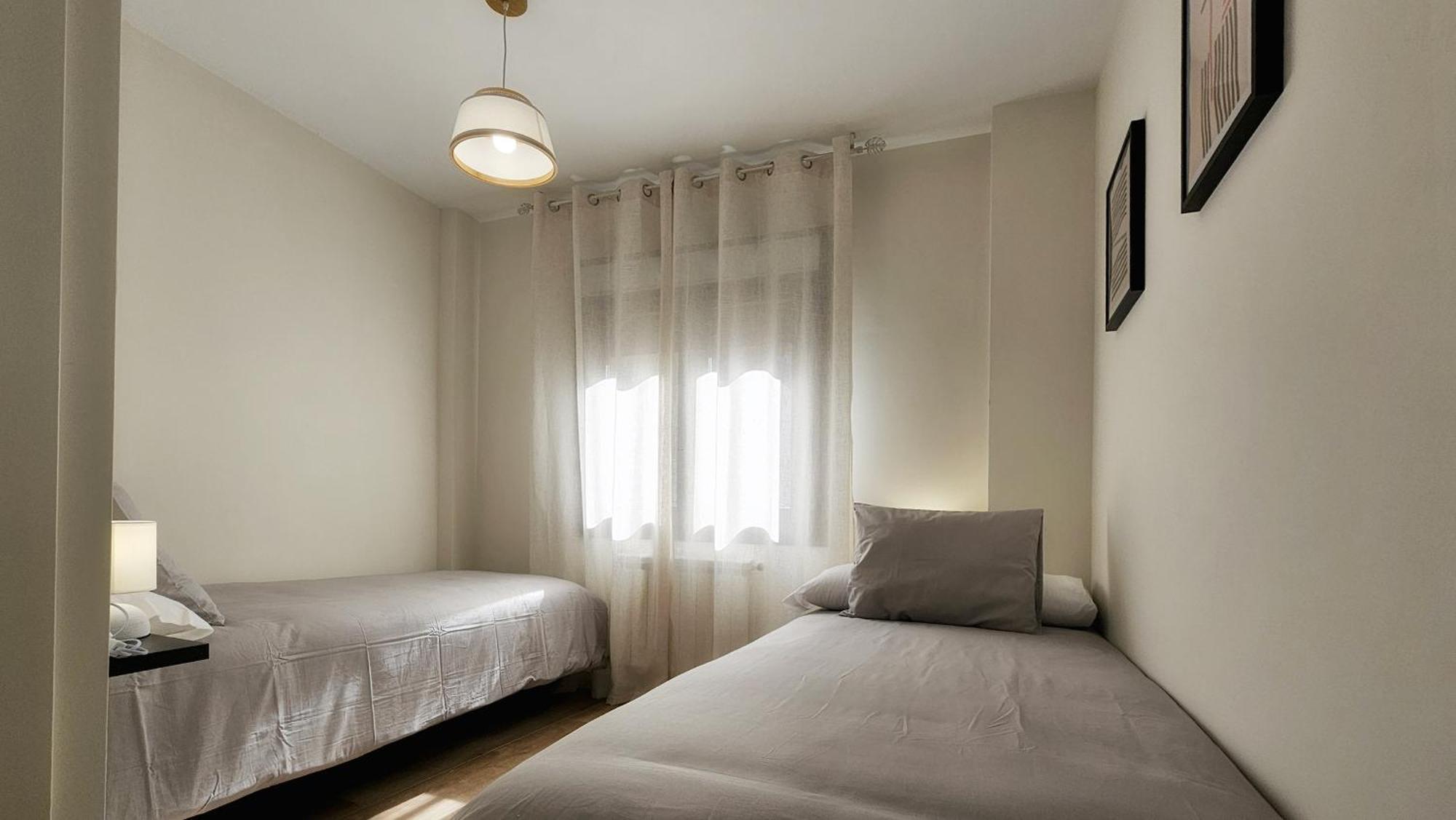 Apartamentos La Florida Casalarreina Luaran gambar